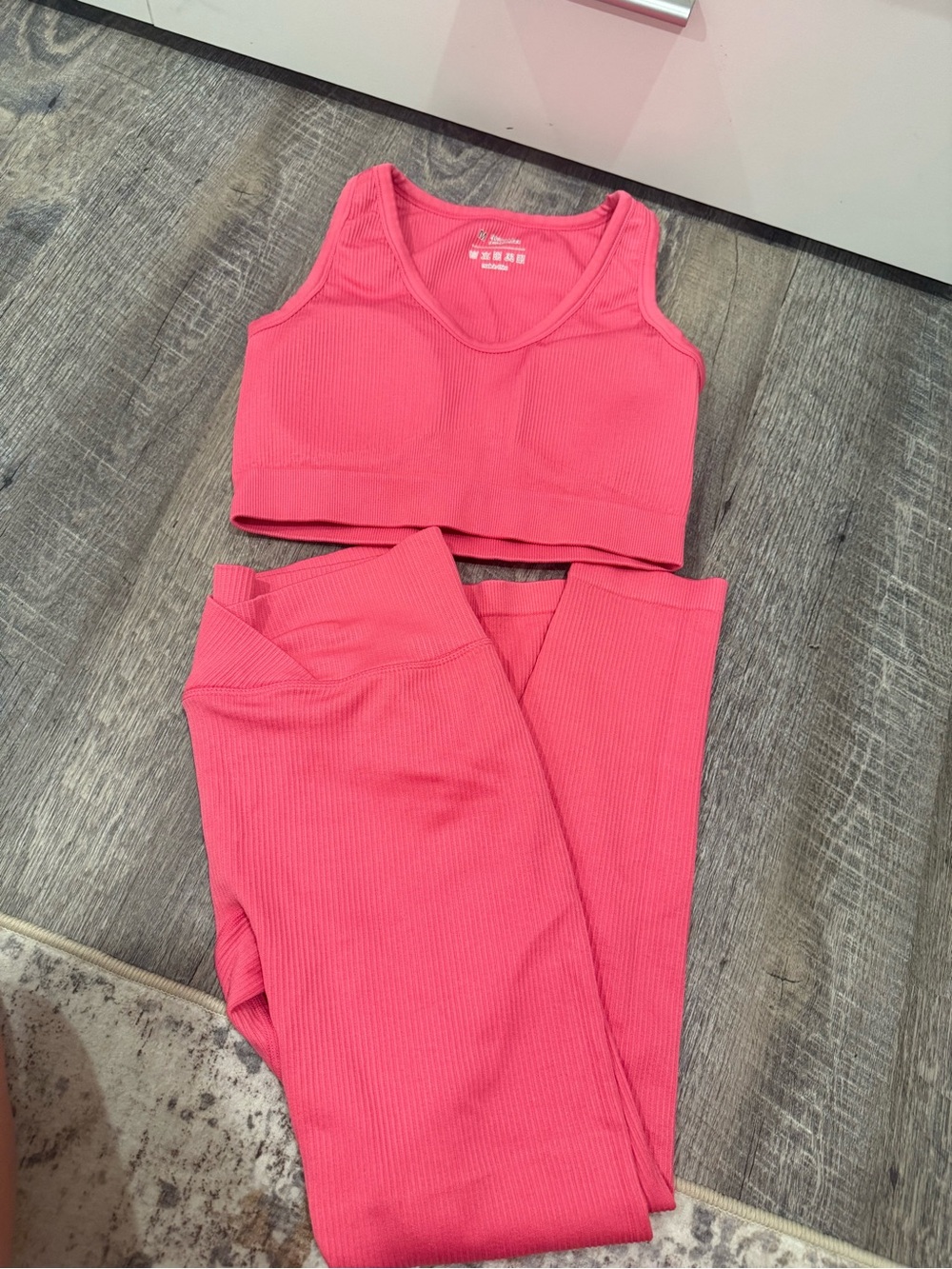 Amazon Essentials Women's Ribbed Pink Active Set - size medium workout set